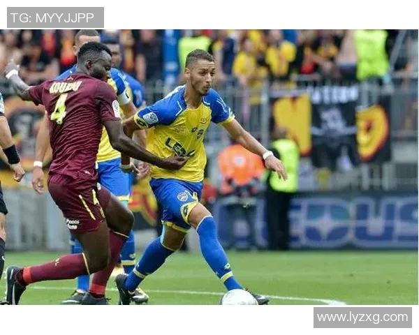 朗斯与索肖比赛因天气原因延期球迷期待新赛程安排